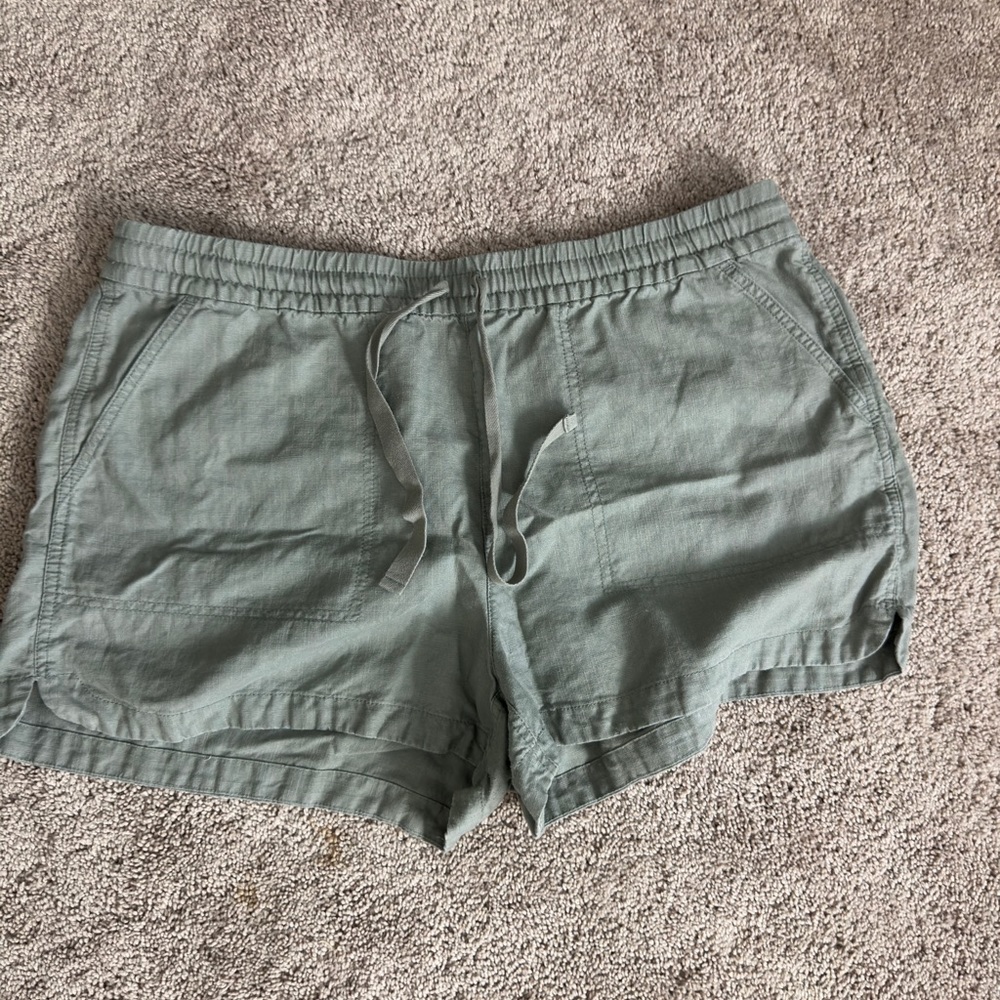Green linen shorts